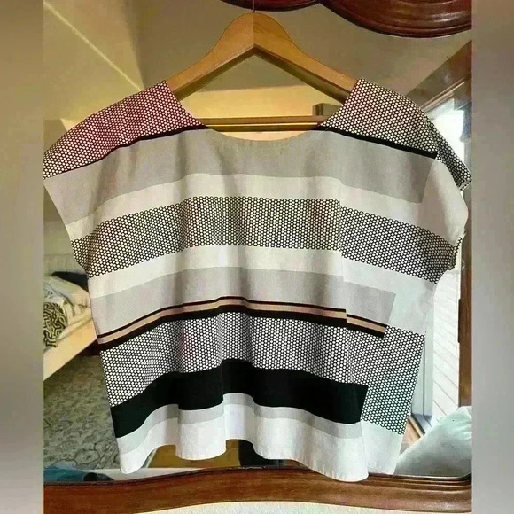 Structural, stiff cotton geometric blouse - Sz Medium - Picture 4 of 4